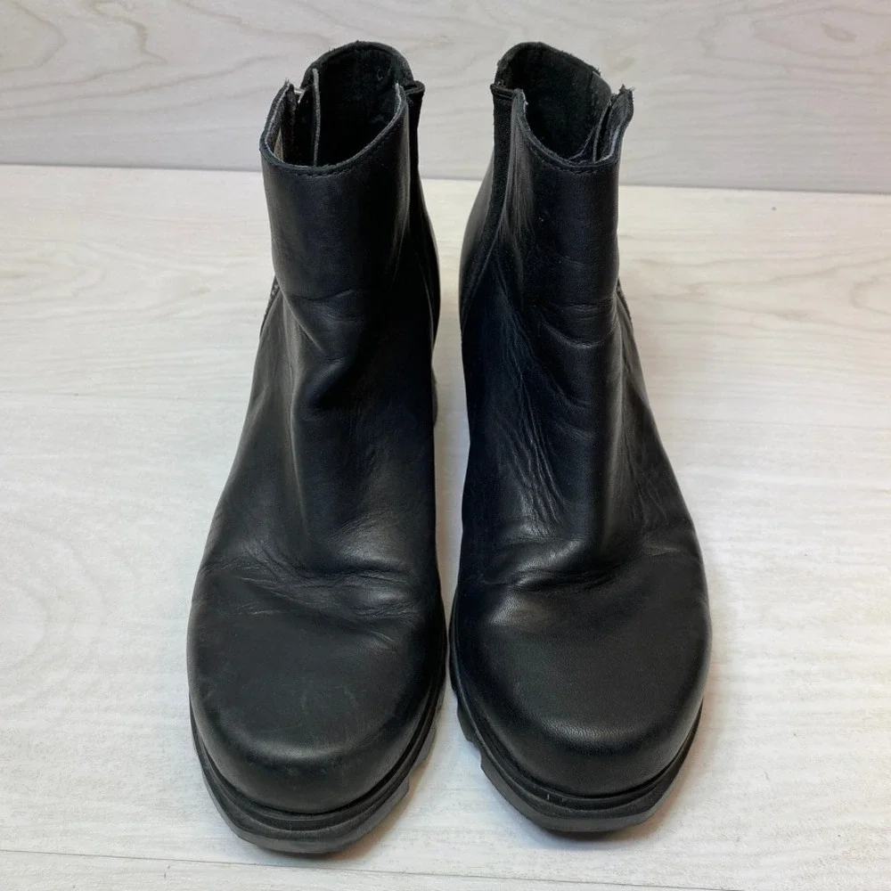Sorel Womens 8.5 Arctic Wedge Ankle Boots Lug Sole Black Leather Side Zip NL4372